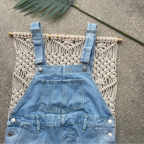 We The Free Distressed Jean Shorts Overalls (Shortalls) Size 27 - Picture 3 of 8